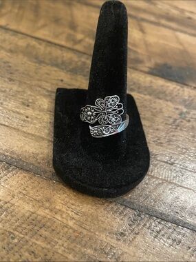 Sterling Silver Floral Spoon Ring - Silver Floral Wrap Ring B33